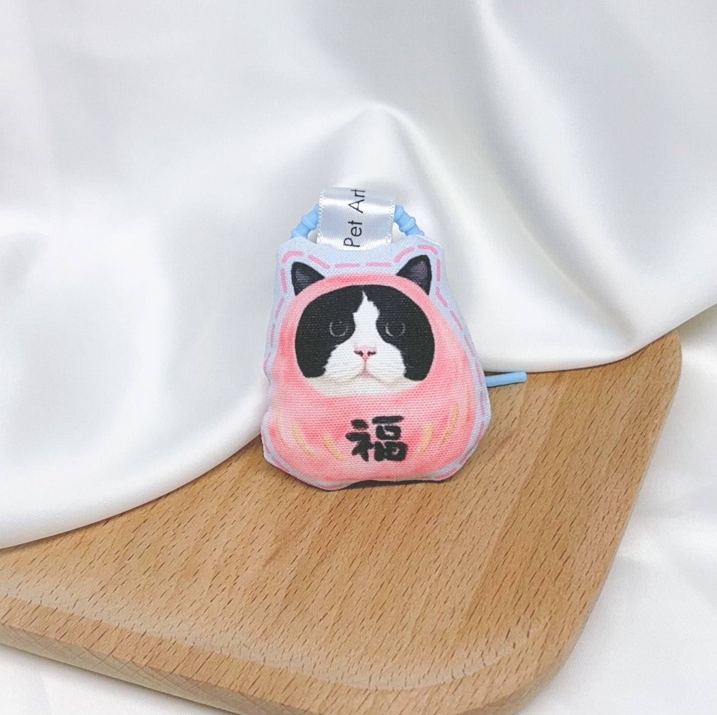 Pet in DARUMA doll - Cow Cat