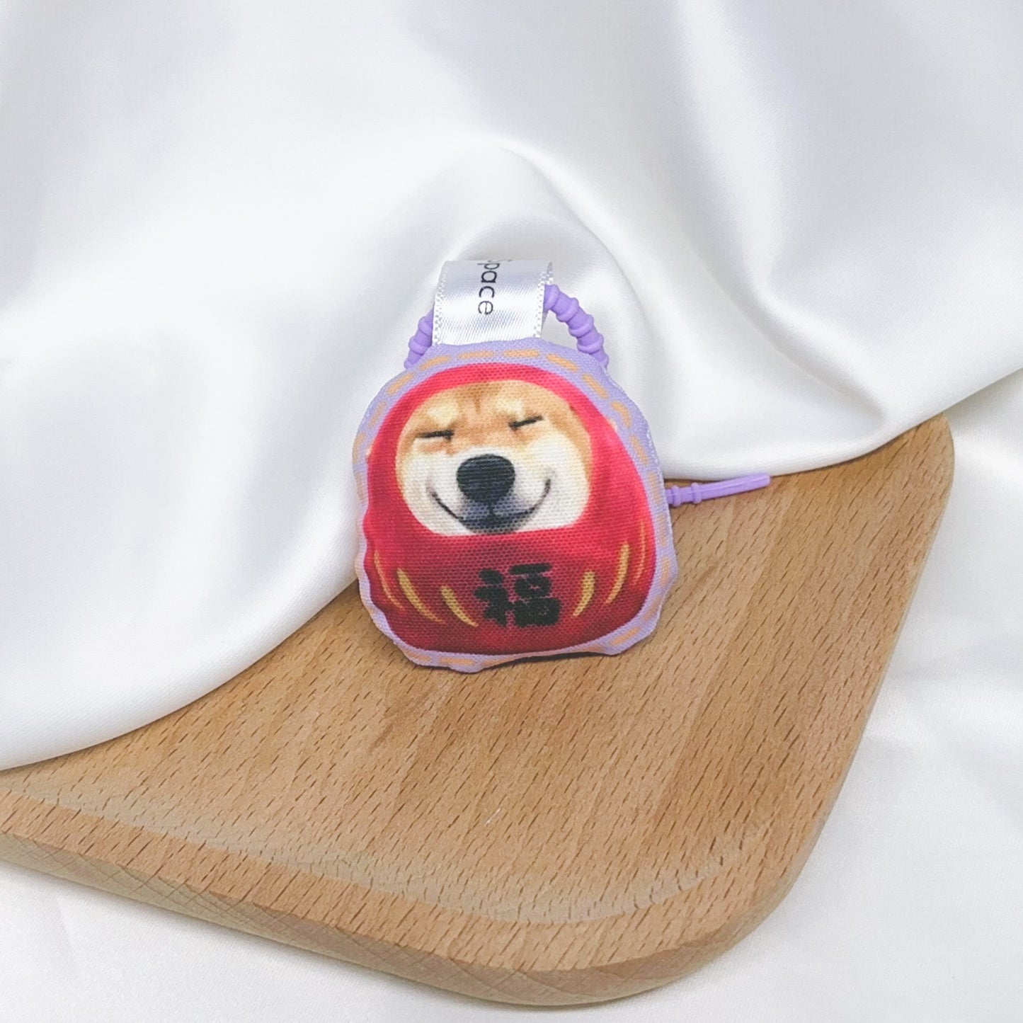 Pet in DARUMA doll - Smiling Shiba Inu