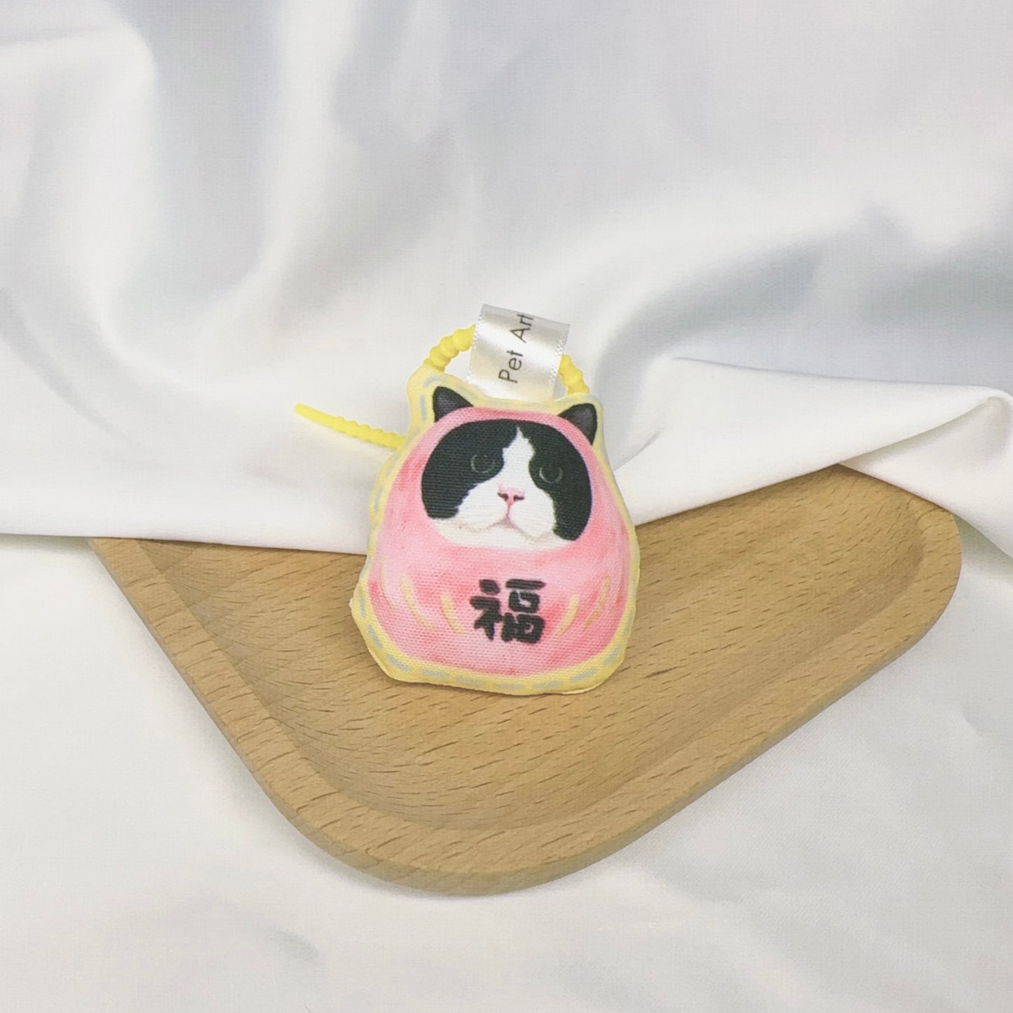 Pet in DARUMA doll - Cow Cat